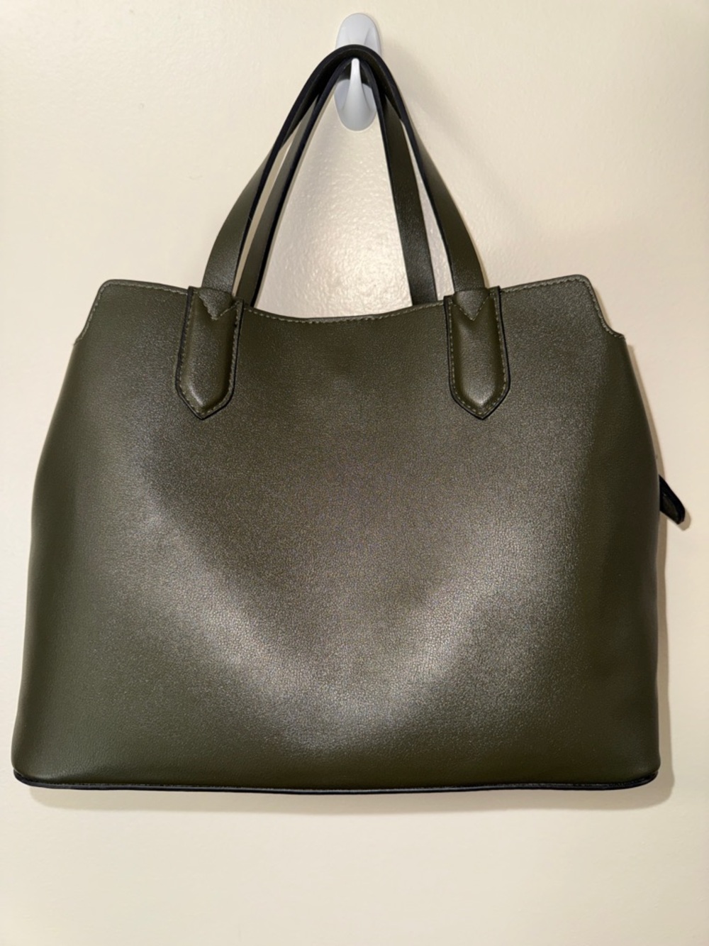 Classic Structured Bag in Olive Green - Picture 2 of 10